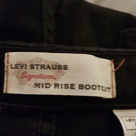 levi - Picture 2 of 3